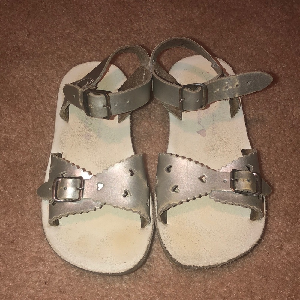 Saltwater Sun-San Sandals (Silver Hearts)